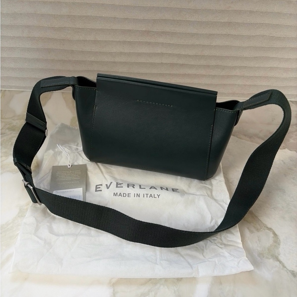Everlane Mini Form Leather Bag with Adjustable Strap in Dark Green